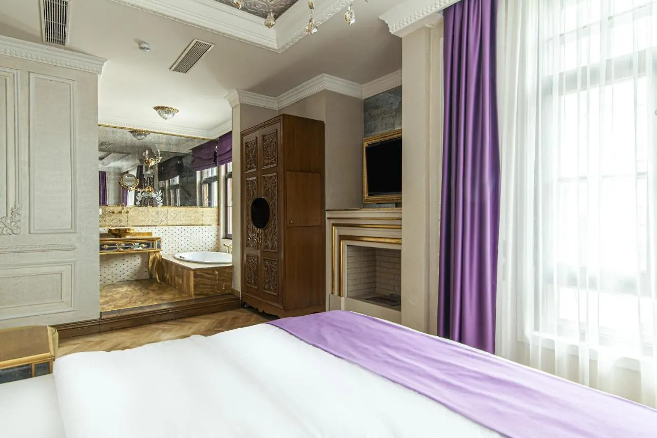 Apartment Hotel Room In Historic Mansion In Beylerbeyi Istanbul Turkey