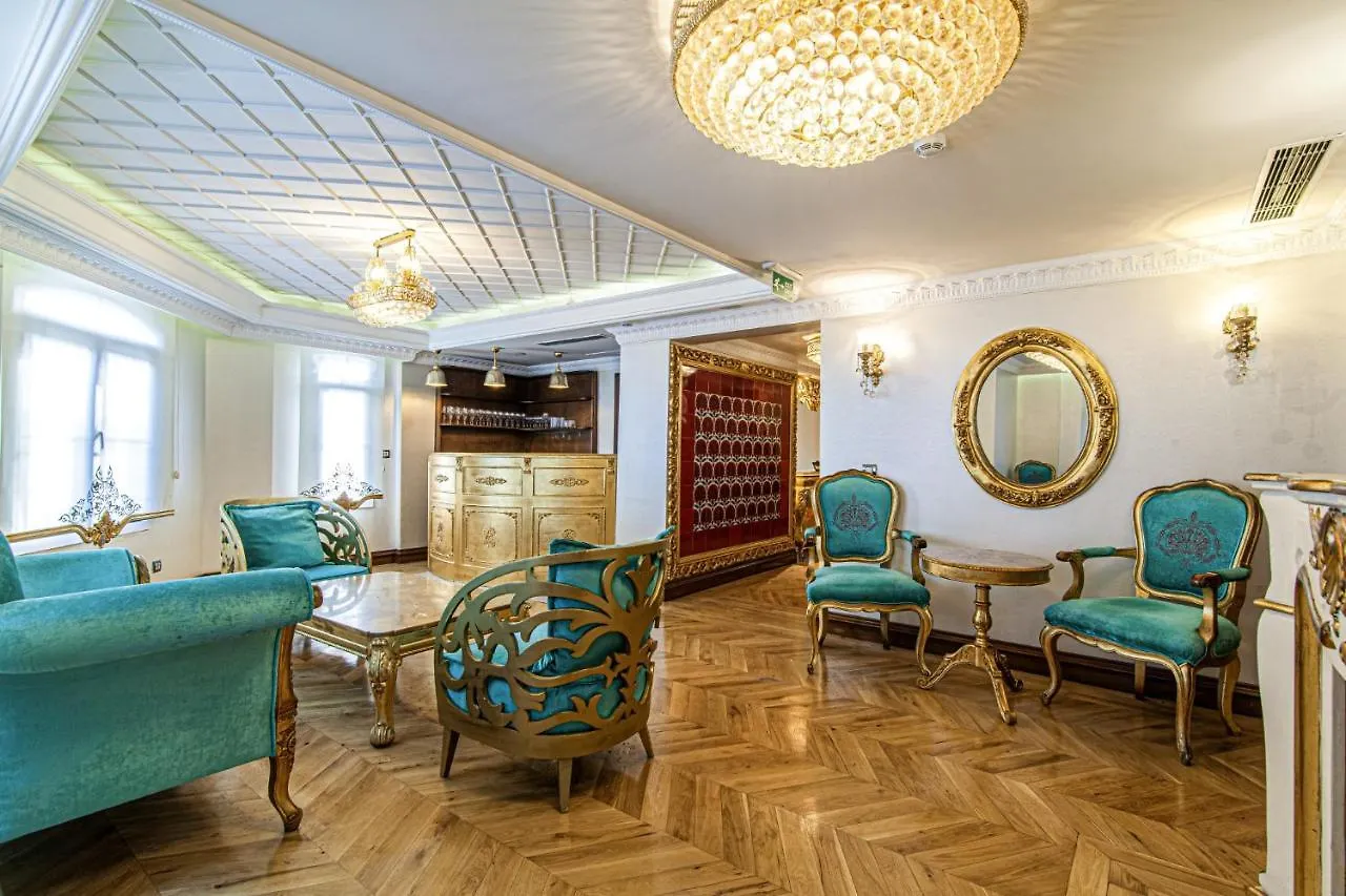 Hotel Room In Historic Mansion In Beylerbeyi Istanbul